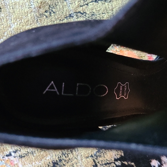 ALDO Carmelithe  Black Suede Cuffed Heeled Sandals sz 8 - Picture 4 of 8
